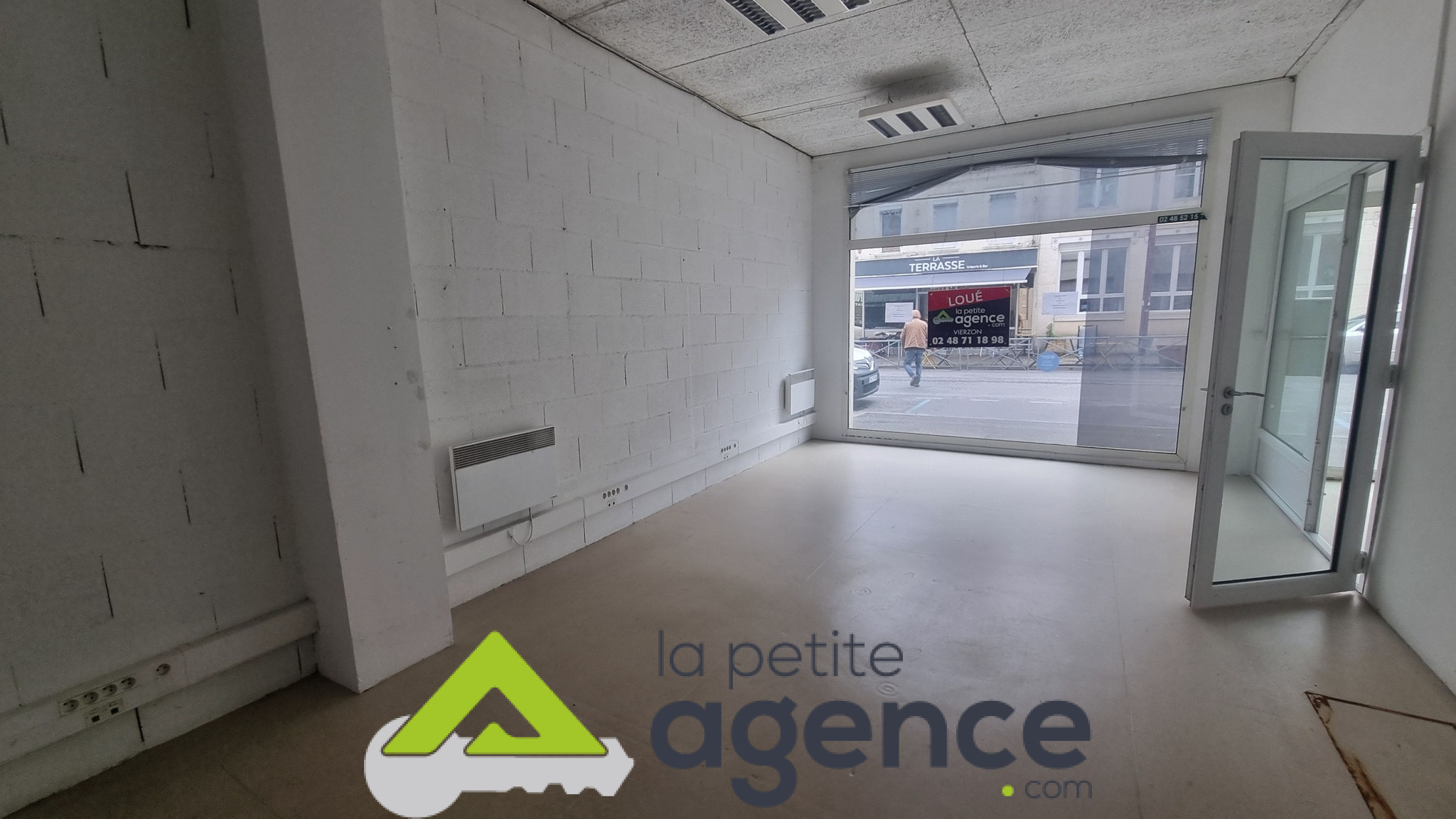 Local commercial à vendre à Vierzon, 103 m² – photo 2 sur 4