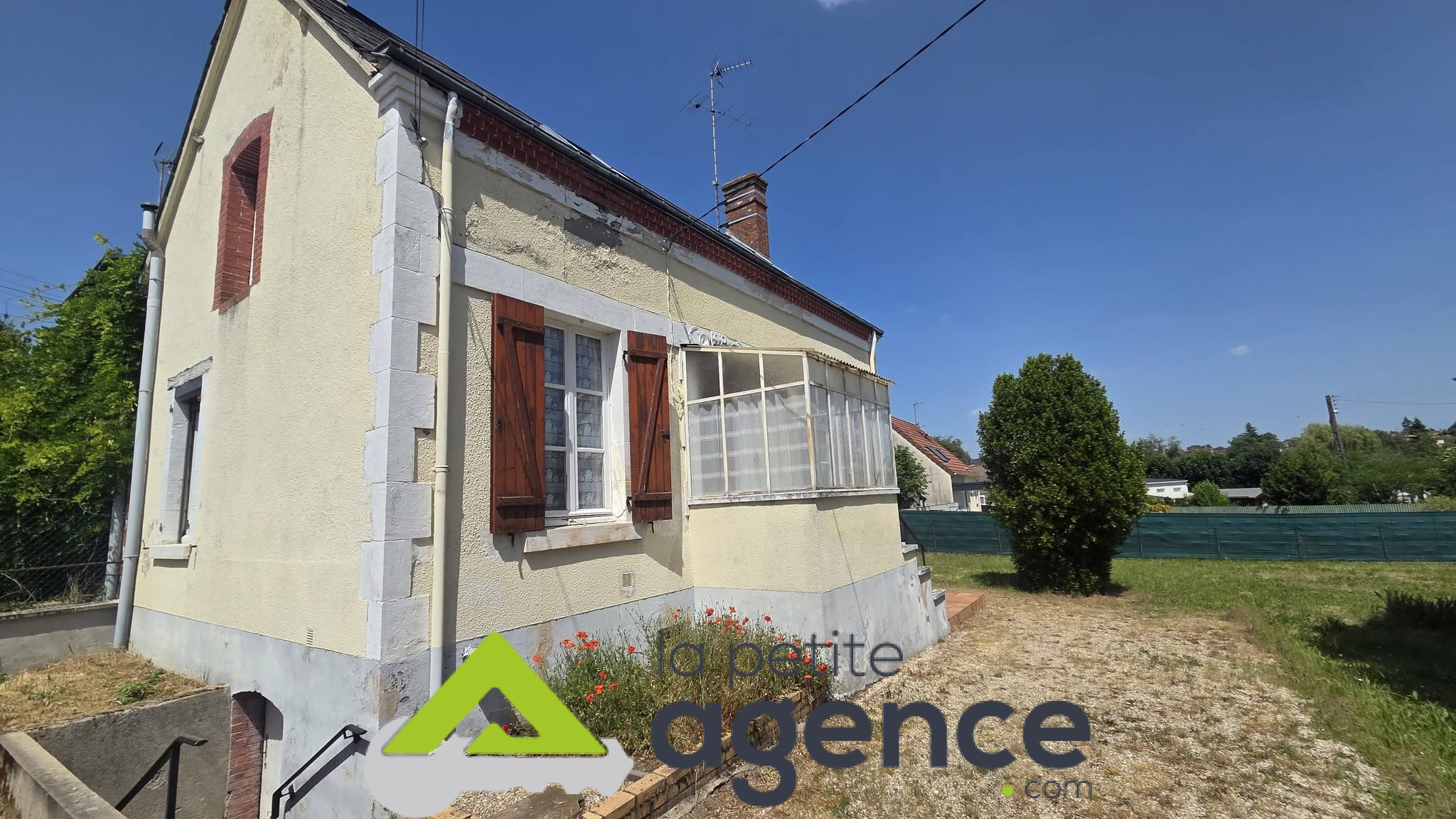 Maison à vendre à Vierzon, 40 m², 2 pièces – photo 2 sur 8