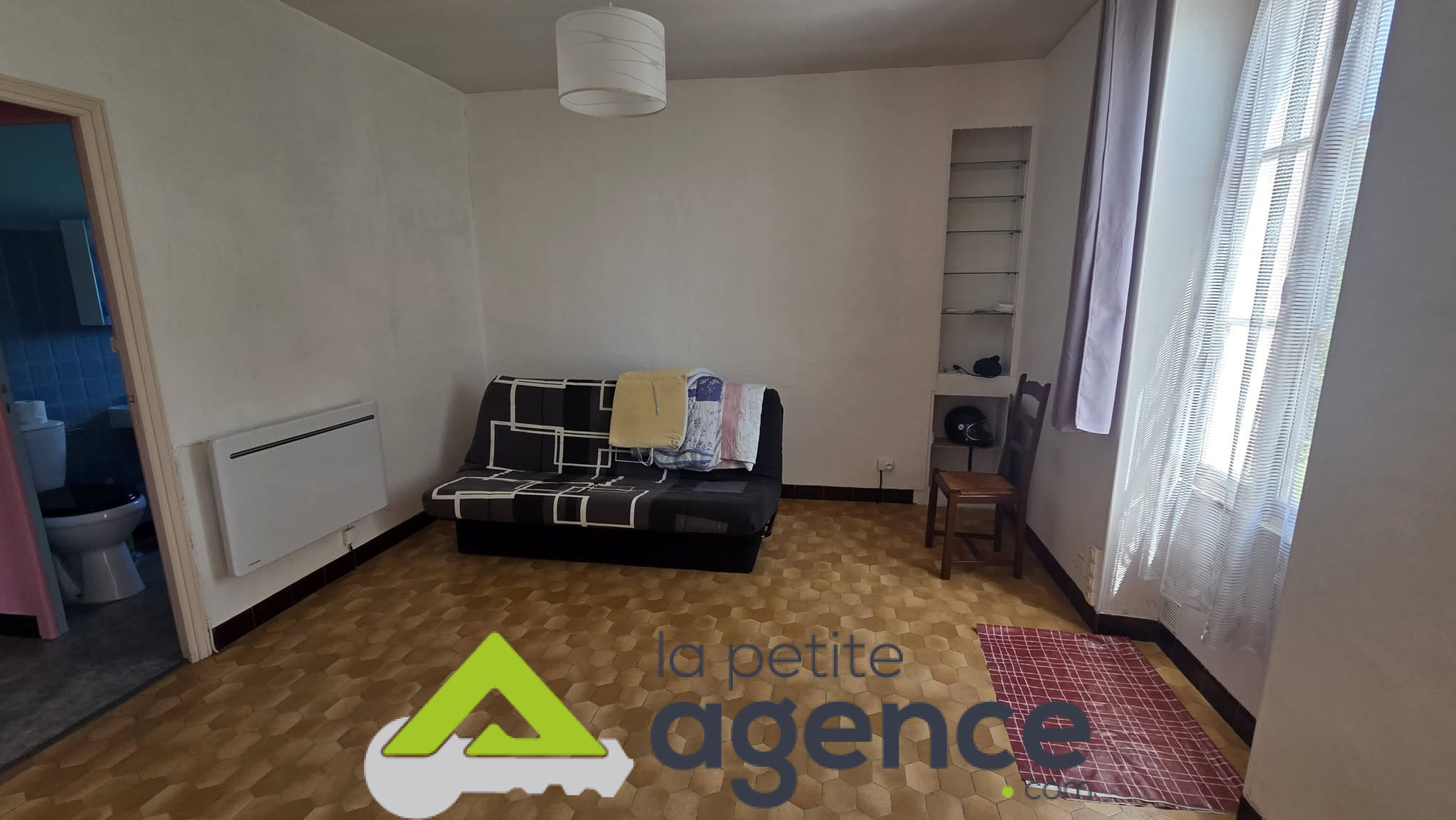 Maison à vendre à Vierzon, 40 m², 2 pièces – photo 3 sur 8