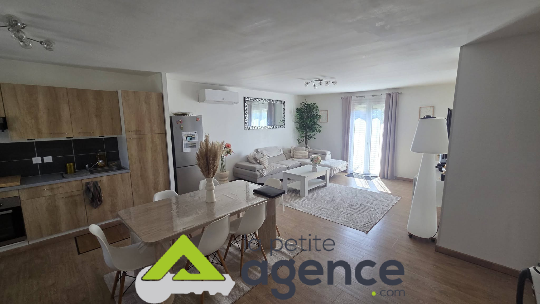 Maison à vendre à Vierzon, 90 m², 4 pièces – photo 3 sur 7